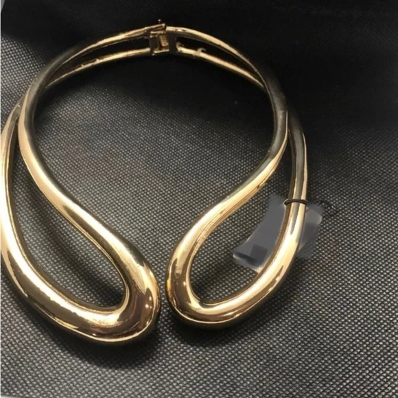 House of Harlow 1960 gold tone double bar curved hinged choker style necklace - Picture 5 of 14